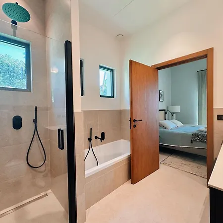 Du Golf Villa *
