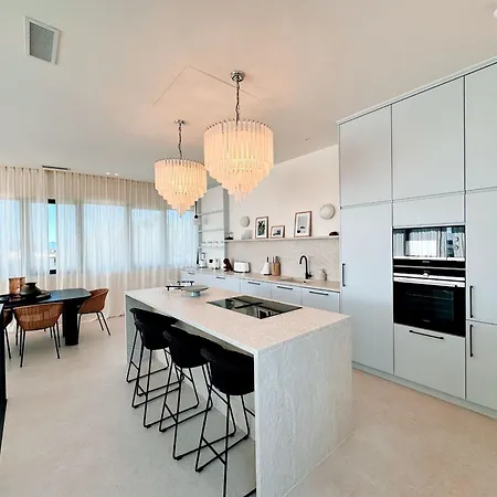 Du Golf Villa *